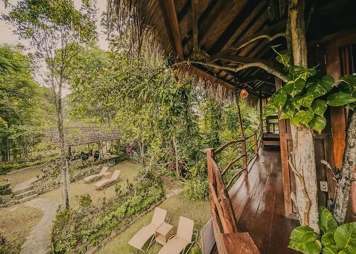 Dreamy Eco Tree House By 7 Waterfalls 別荘 Ambengan