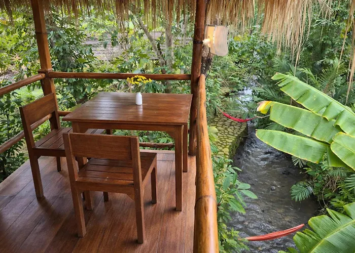 Dreamy Eco Tree House By 7 Waterfalls 別荘 Ambengan